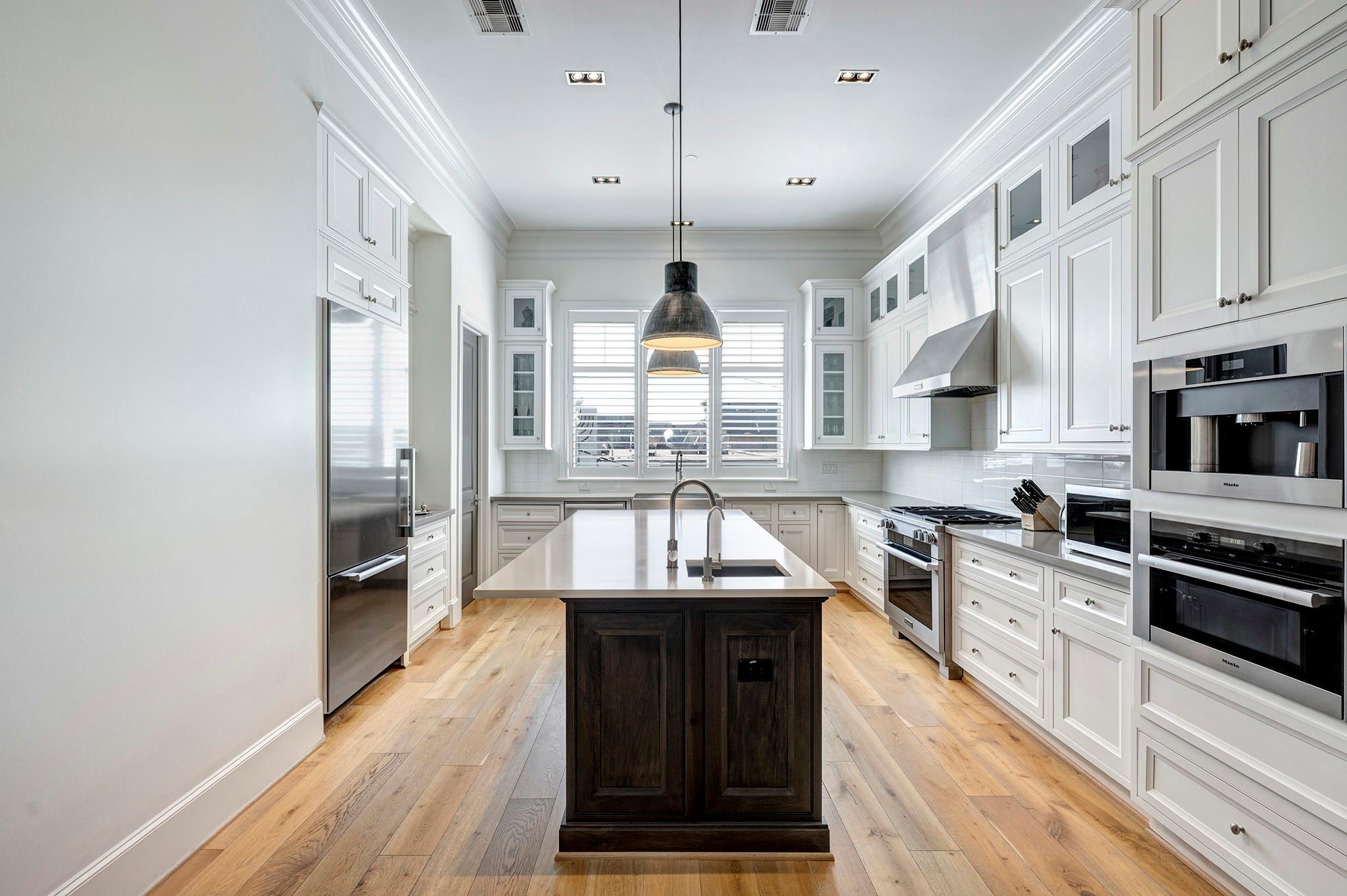 6826 Bellgreen Drive