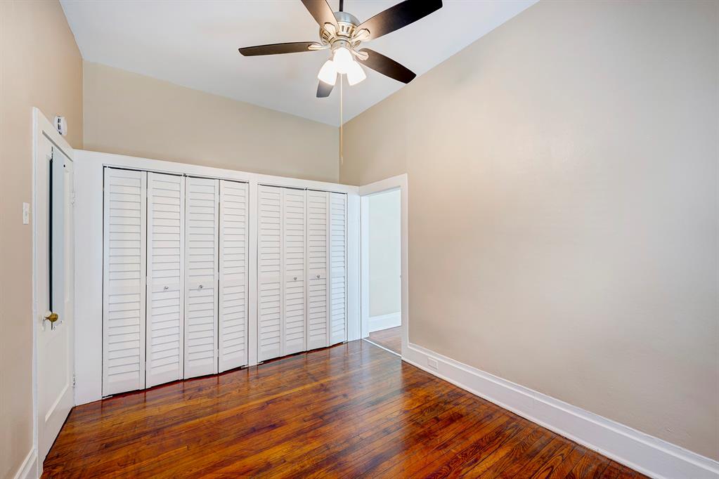 449 W 22nd Street