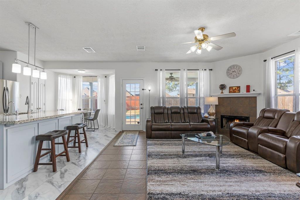 2723 Autumn Springs Lane