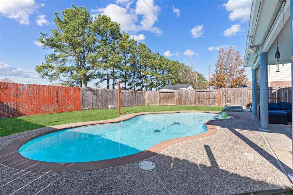 2723 Autumn Springs Lane