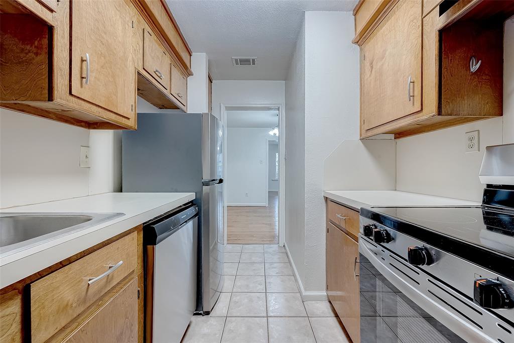 609 Cortlandt Street # 4