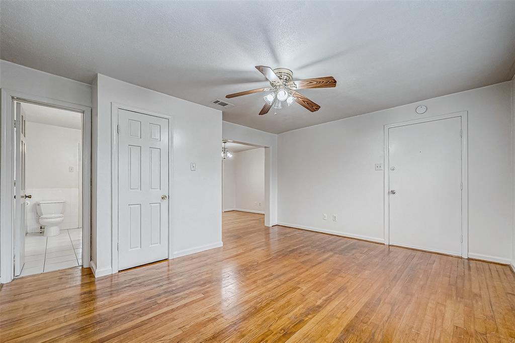 609 Cortlandt Street # 4