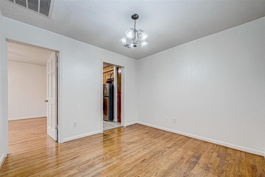 609 Cortlandt Street # 4
