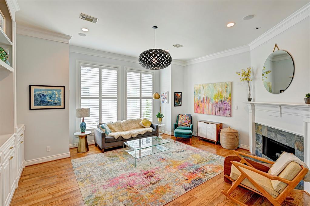 1902 Greenwich Terrace Drive