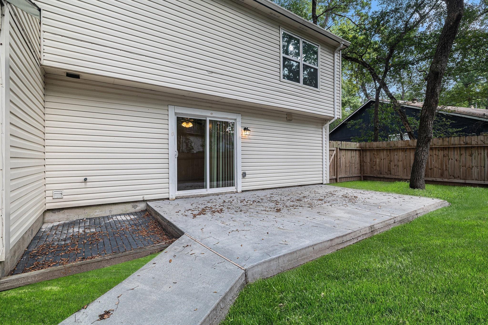 11915 S Red Cedar Circle
