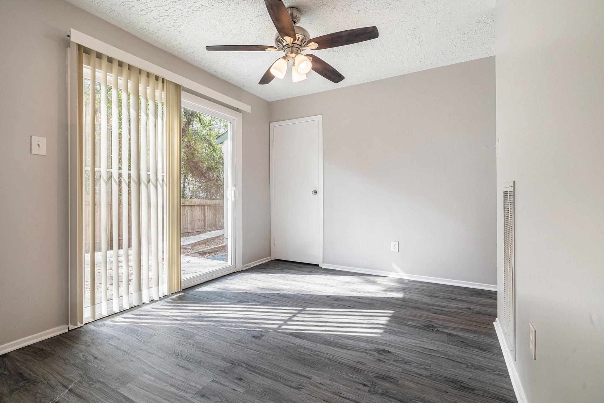 11915 S Red Cedar Circle
