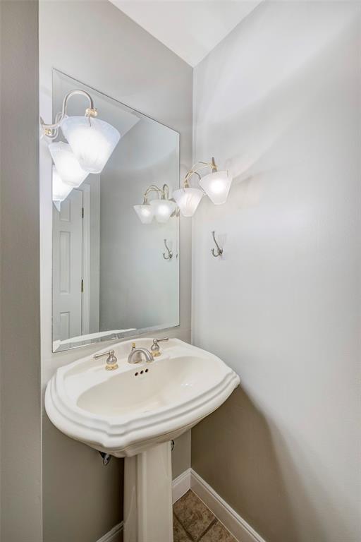 11511 Echo Hollow Street