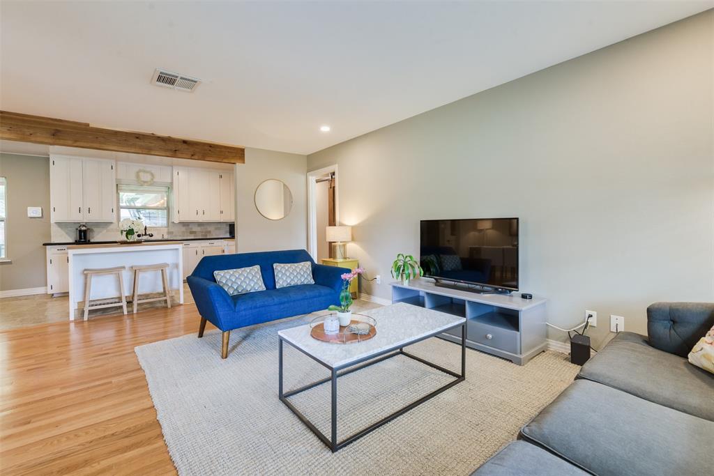1126 W 30th Street