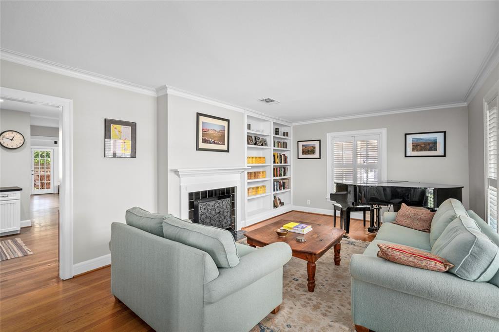 2430 Swift Boulevard