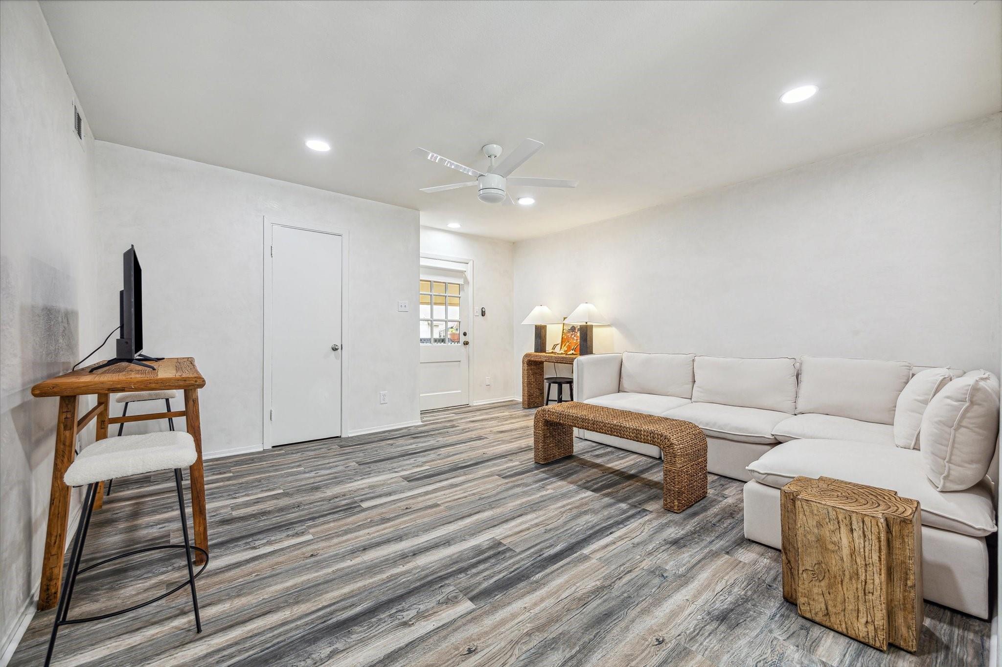 8211 Kingsbrook Road # 205