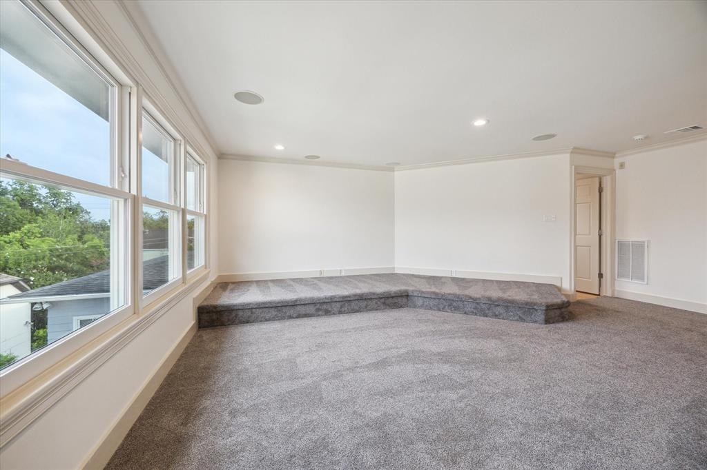 3707 Jardin Street