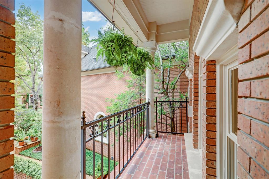 2314 Mimosa Drive