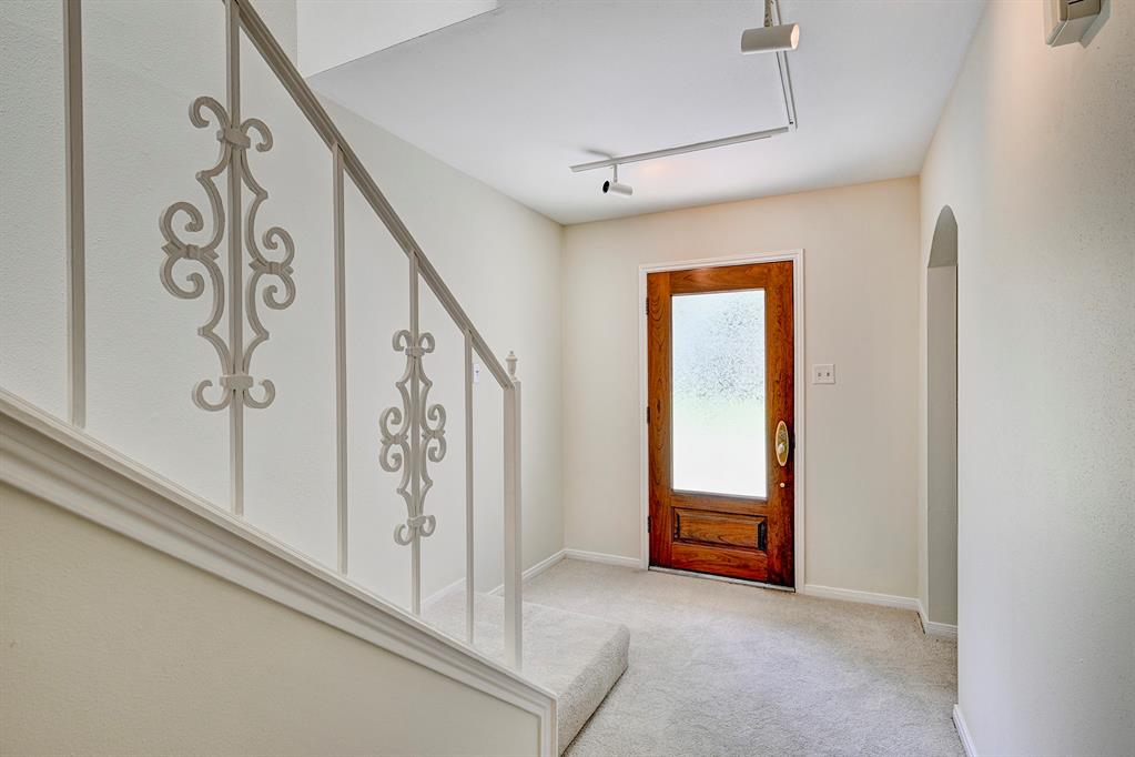 13362 Trail Hollow Drive