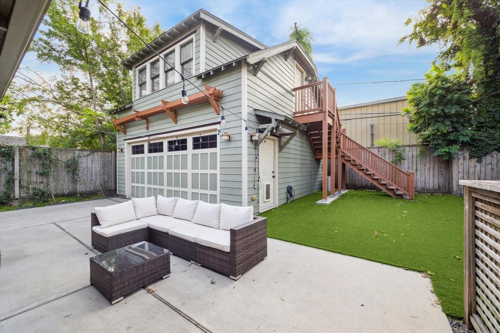3535 Oak Ridge Street