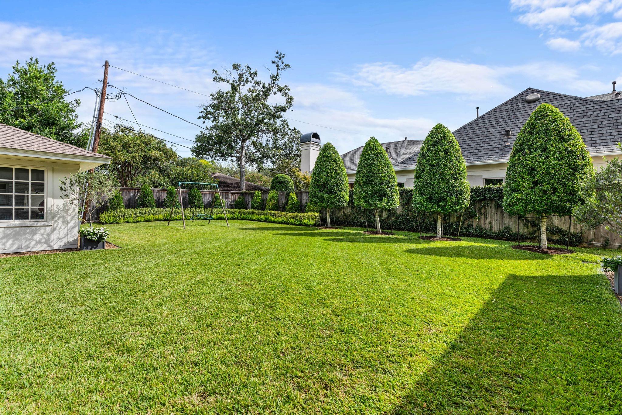 5672 Cedar Creek Drive