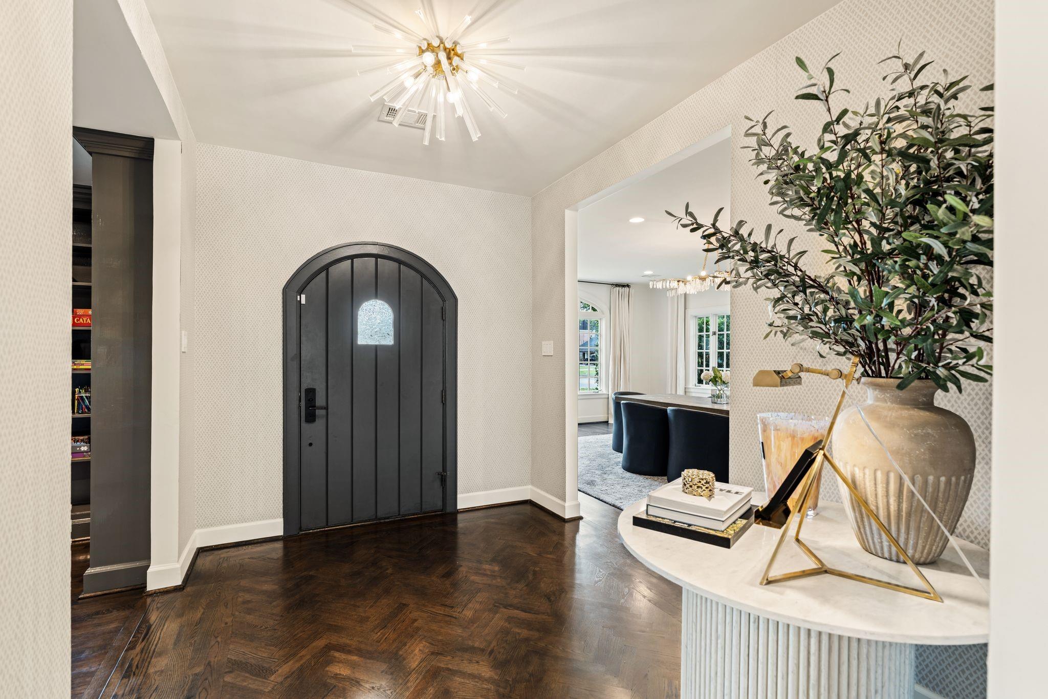 5672 Cedar Creek Drive