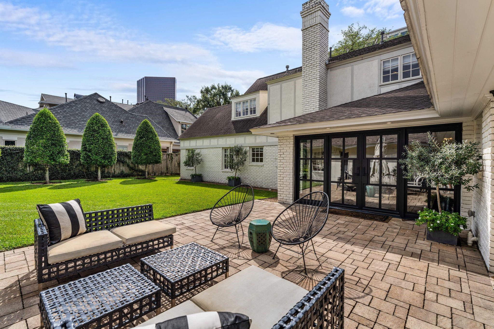 5672 Cedar Creek Drive