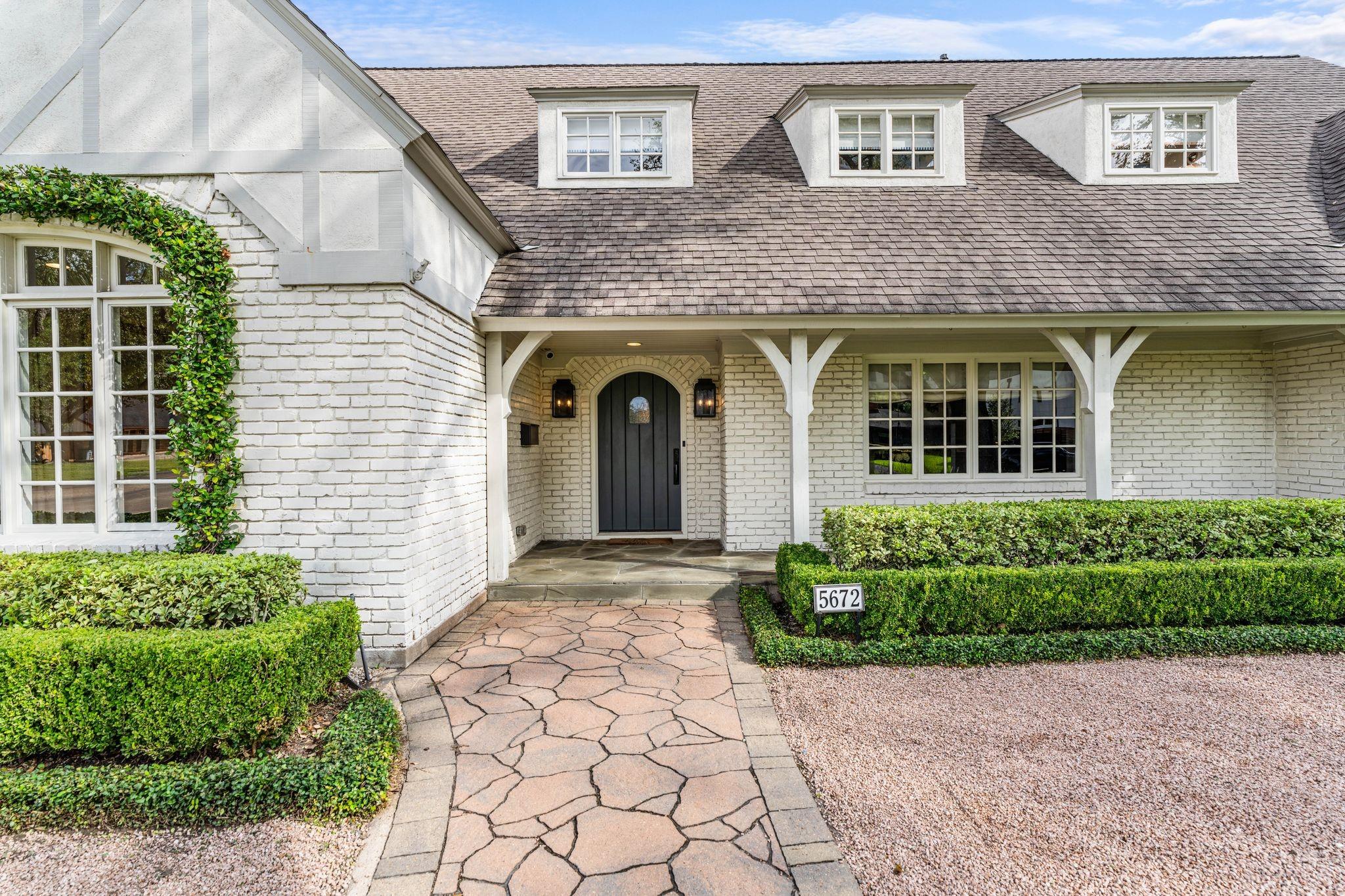 5672 Cedar Creek Drive