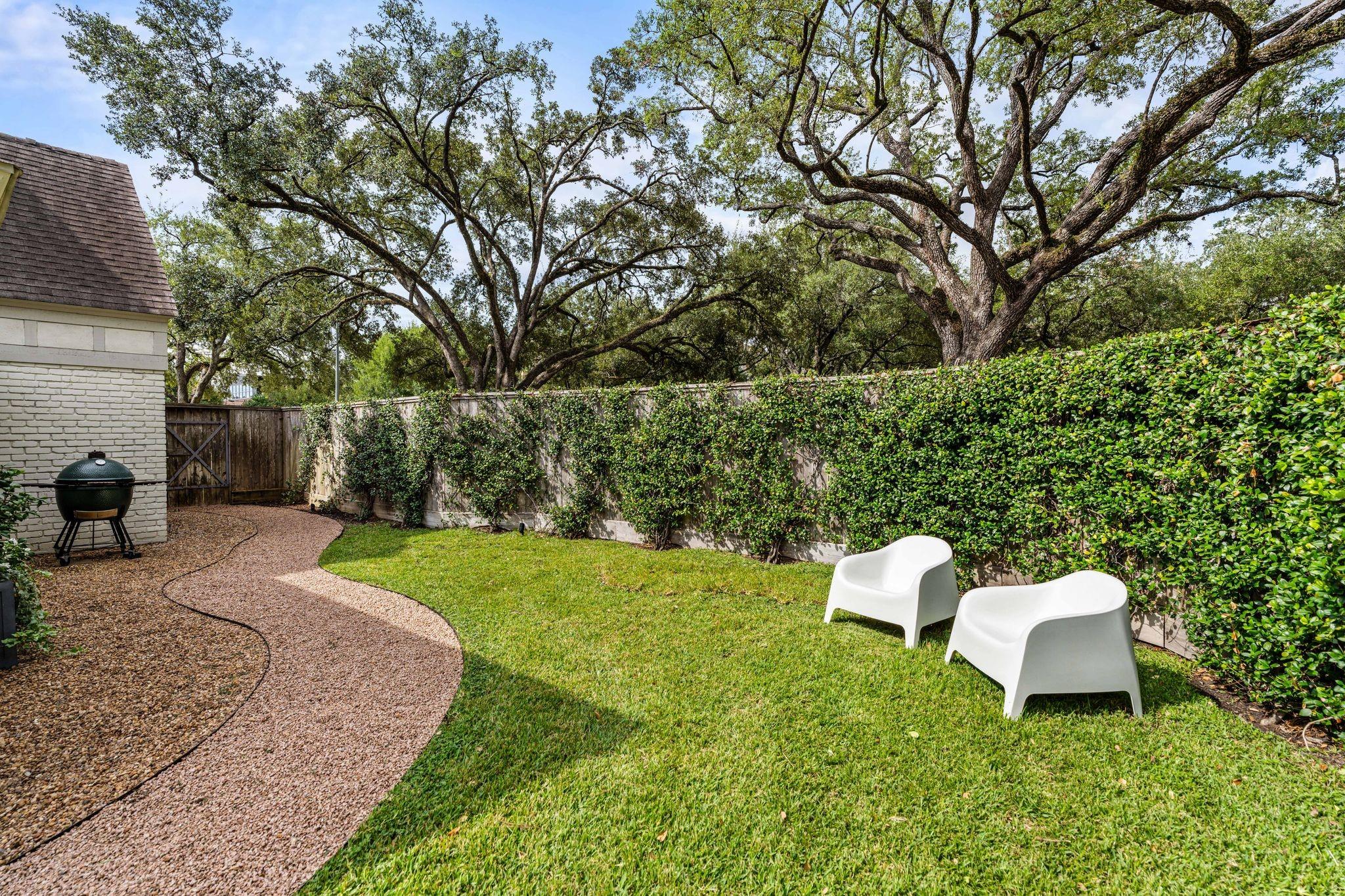 5672 Cedar Creek Drive