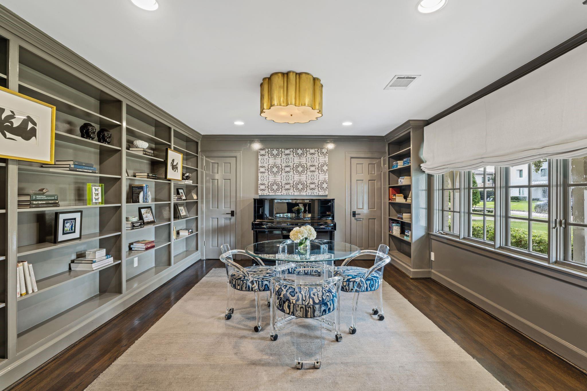 5672 Cedar Creek Drive