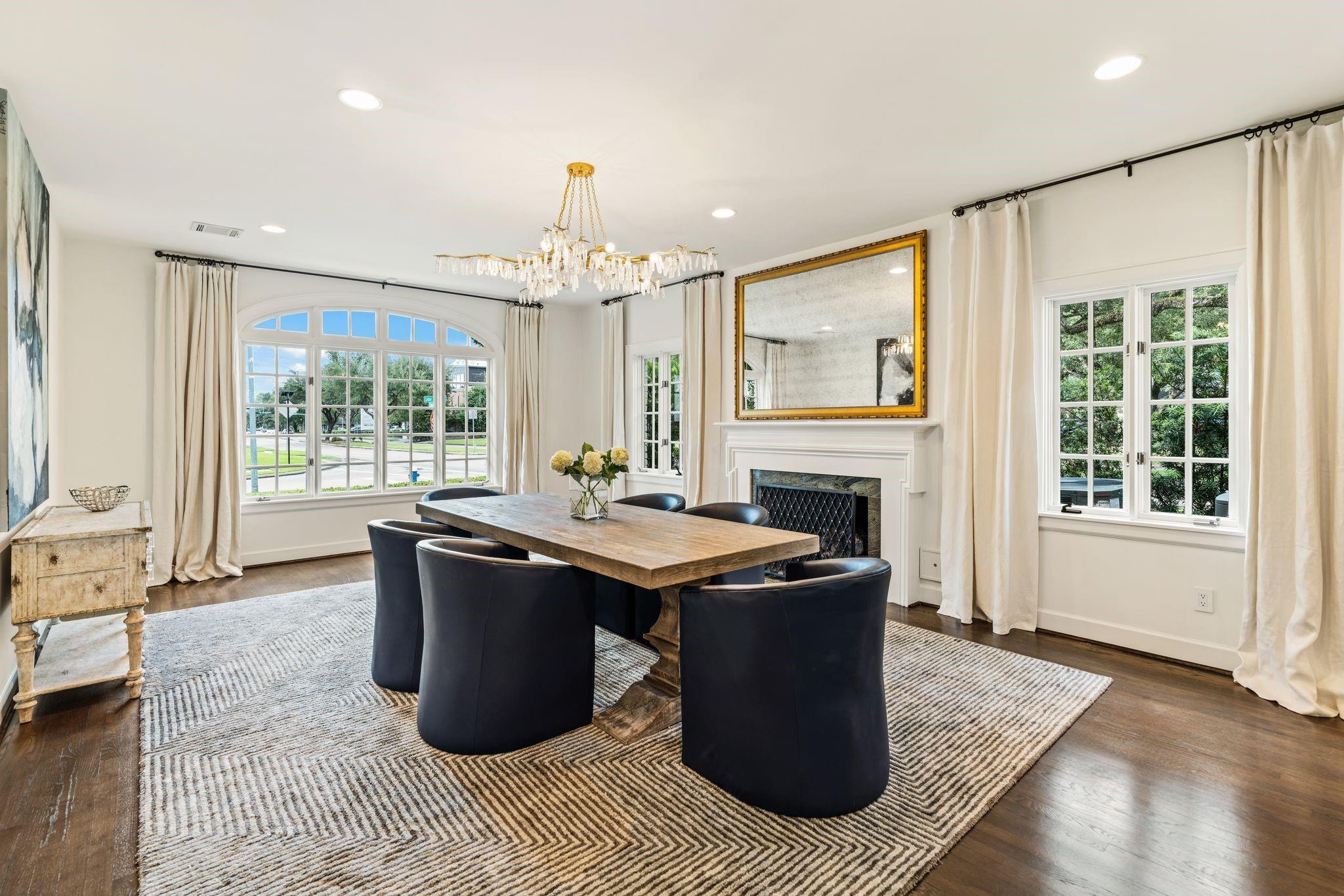 5672 Cedar Creek Drive