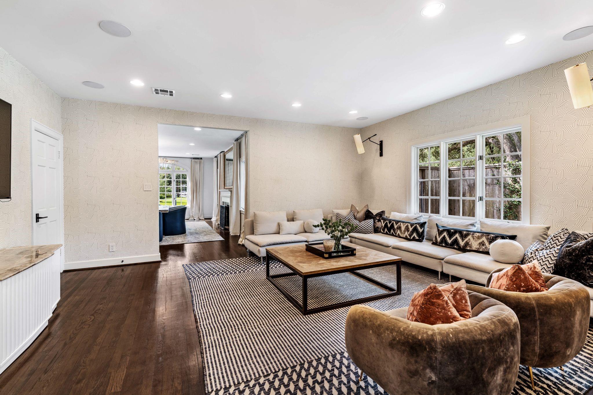 5672 Cedar Creek Drive