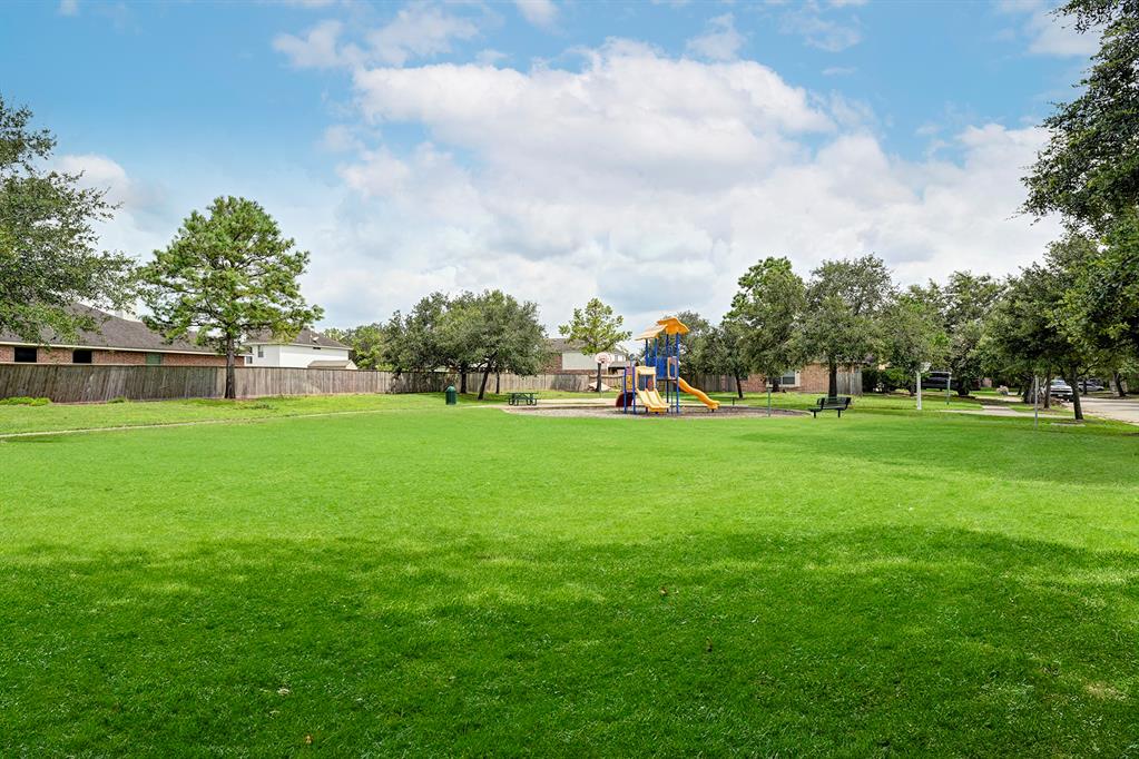 5703 Windy Knoll Lane