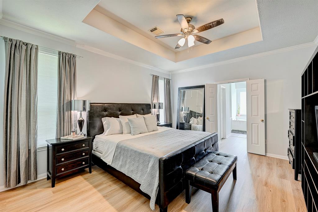 5703 Windy Knoll Lane