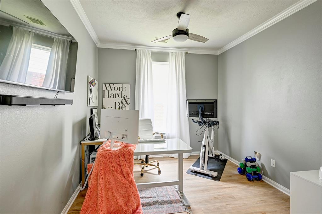 5703 Windy Knoll Lane