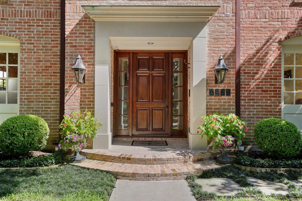 2033 Quenby Street