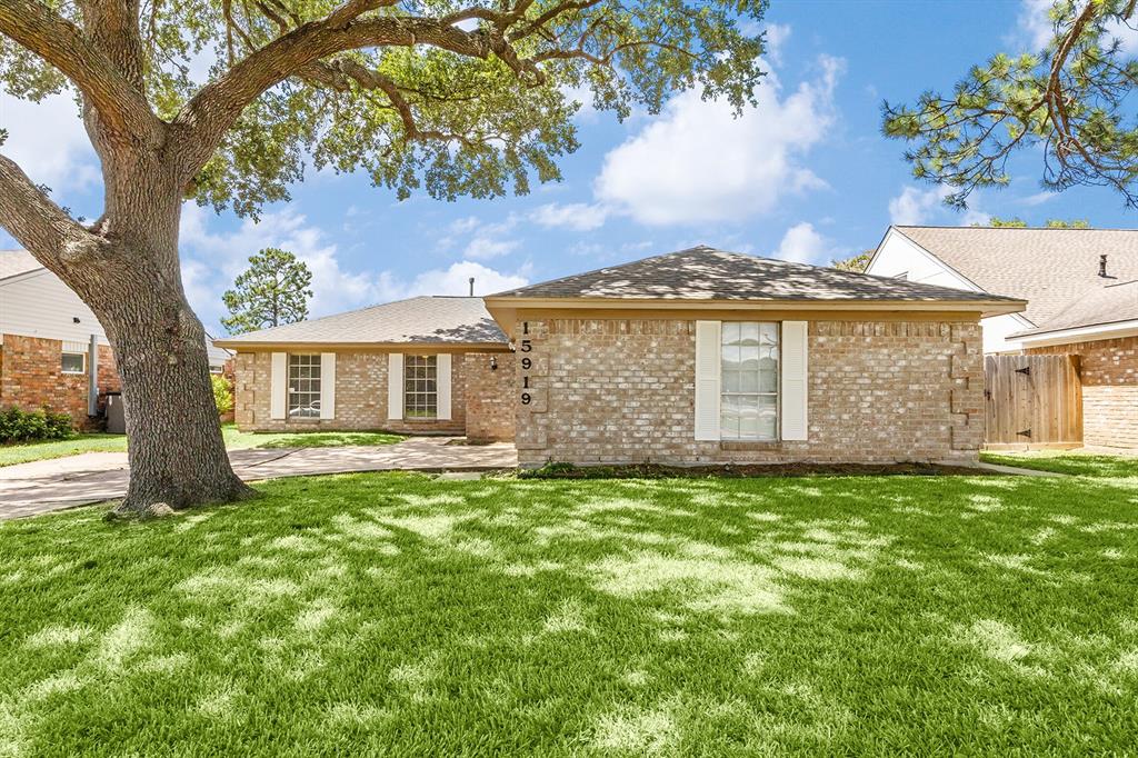 15919 Hickory Knoll Drive