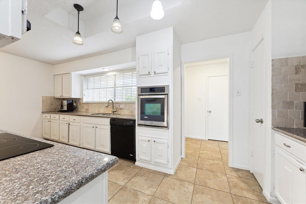 15919 Hickory Knoll Drive