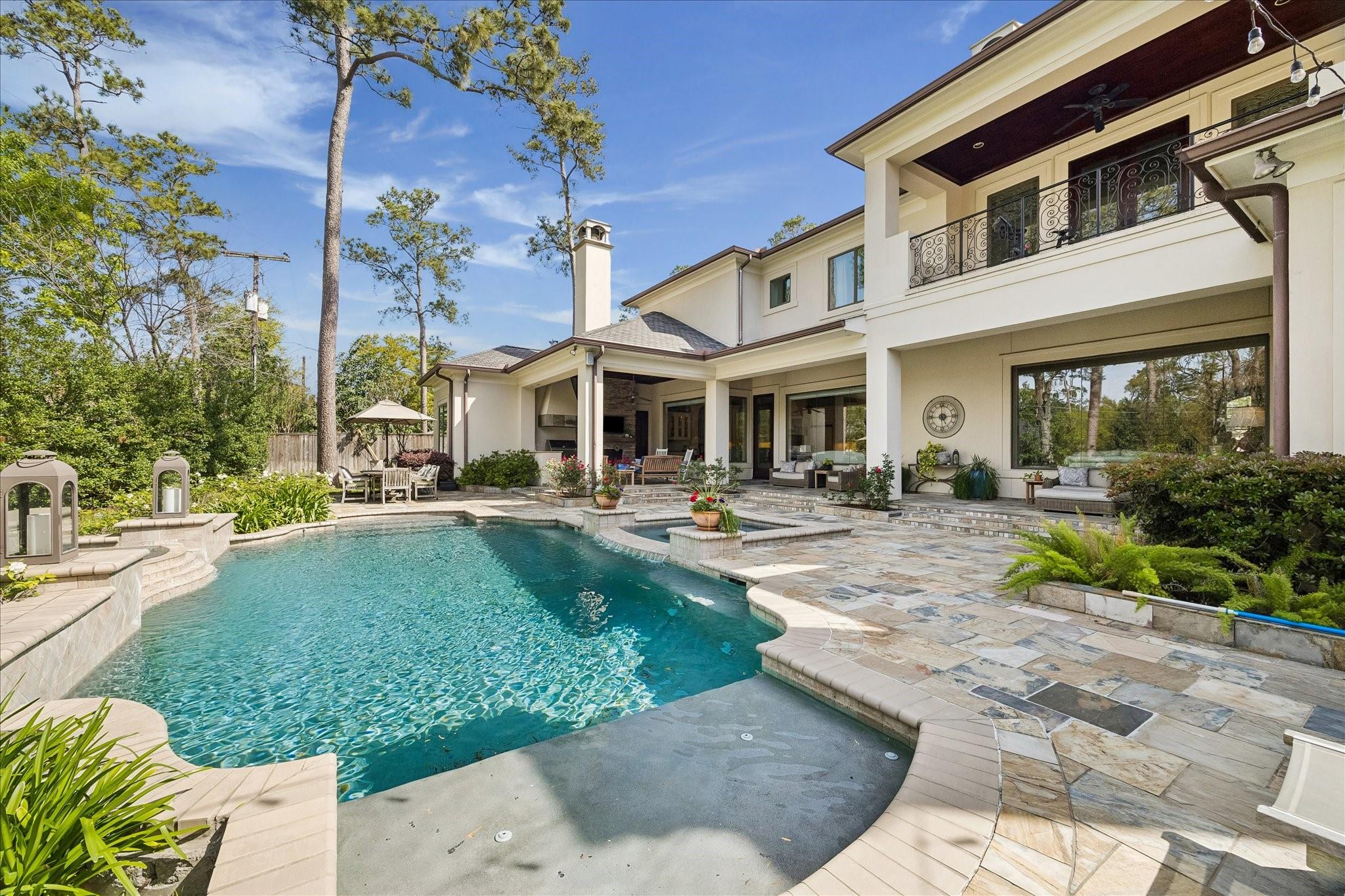 107 Willowend Drive