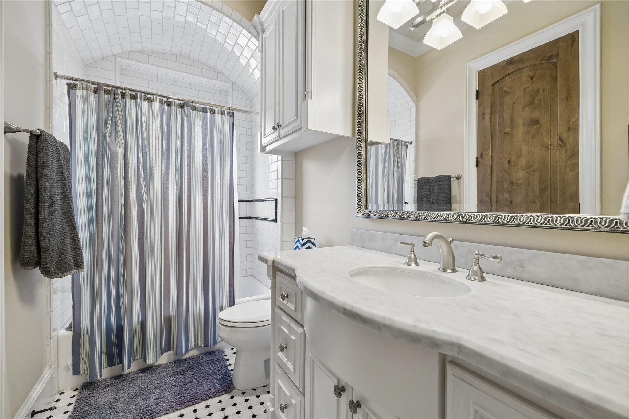 107 Willowend Drive