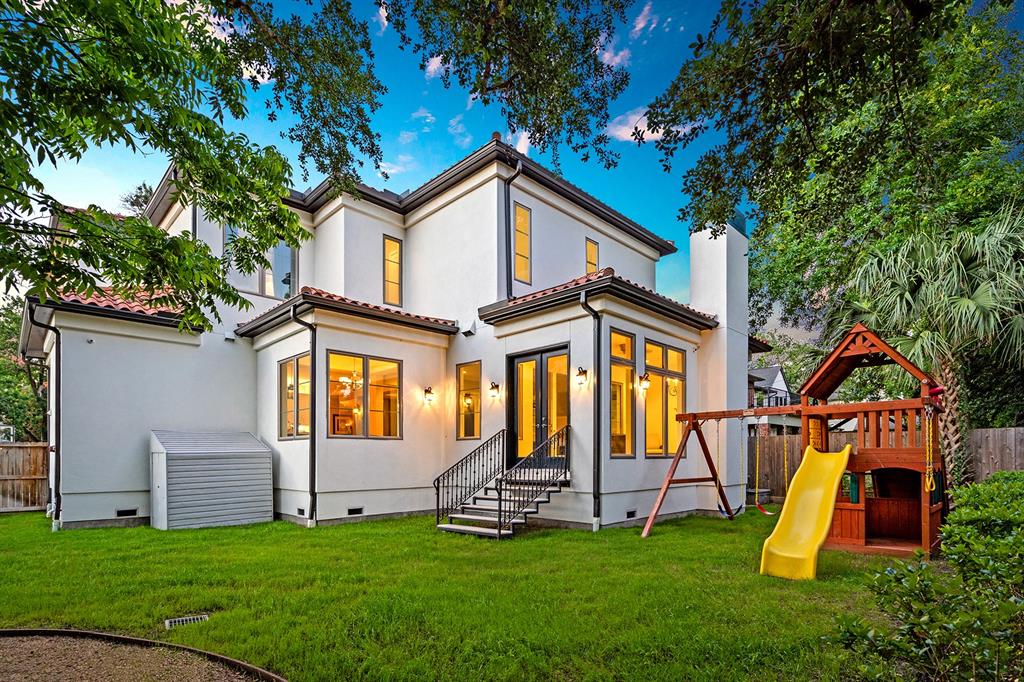 4625 Cedar Oaks Lane