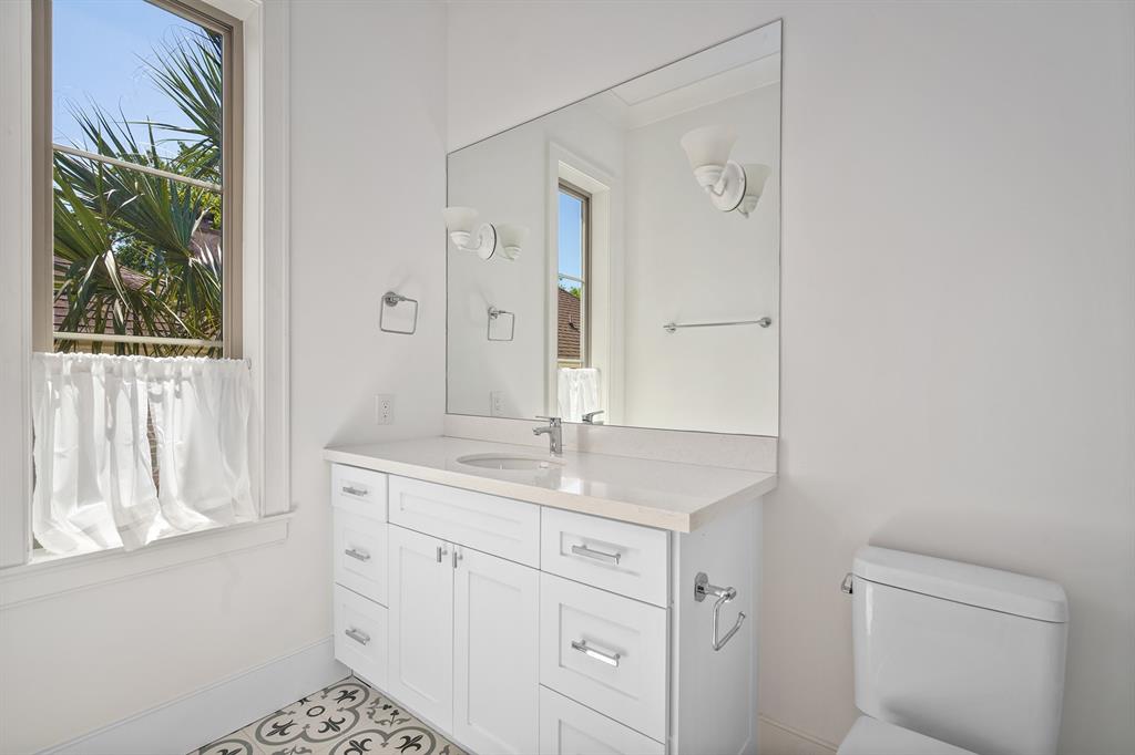 4625 Cedar Oaks Lane