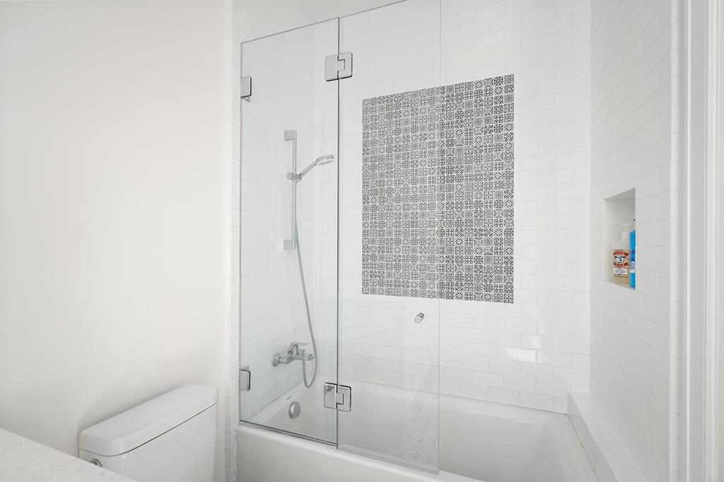 4625 Cedar Oaks Lane