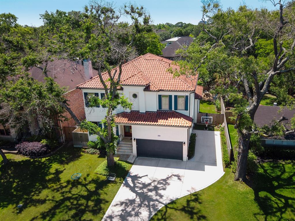 4625 Cedar Oaks Lane