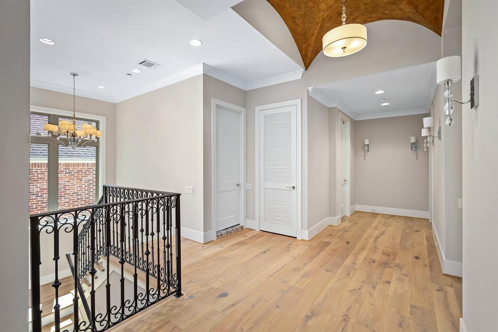 4625 Cedar Oaks Lane