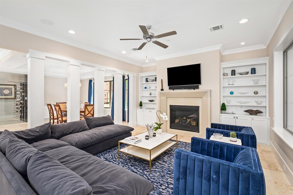 4625 Cedar Oaks Lane