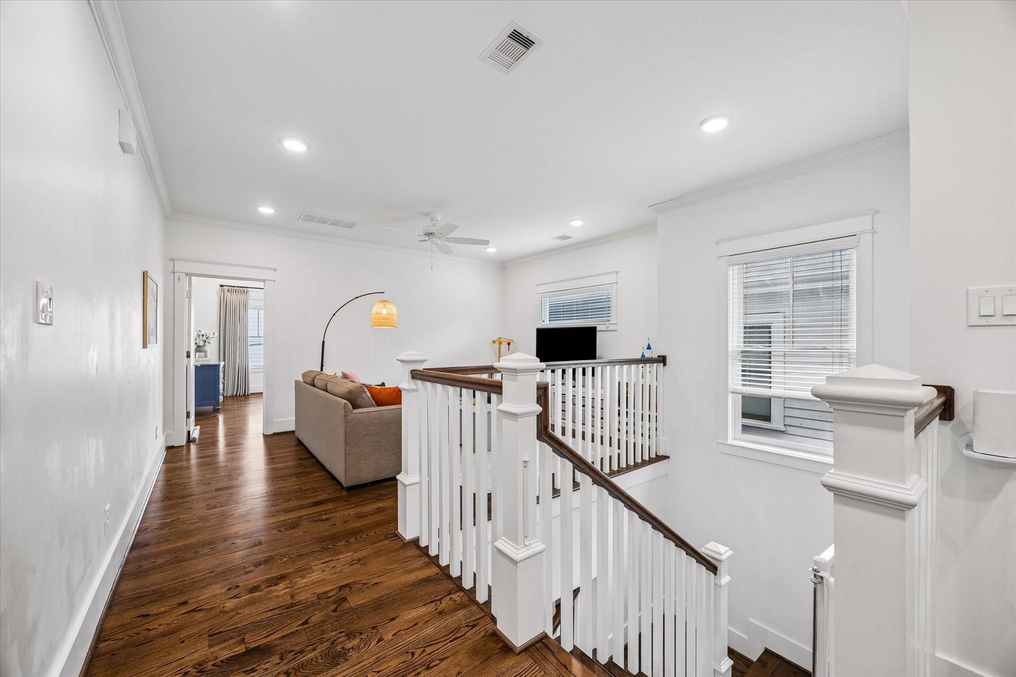 716 E 18th Street