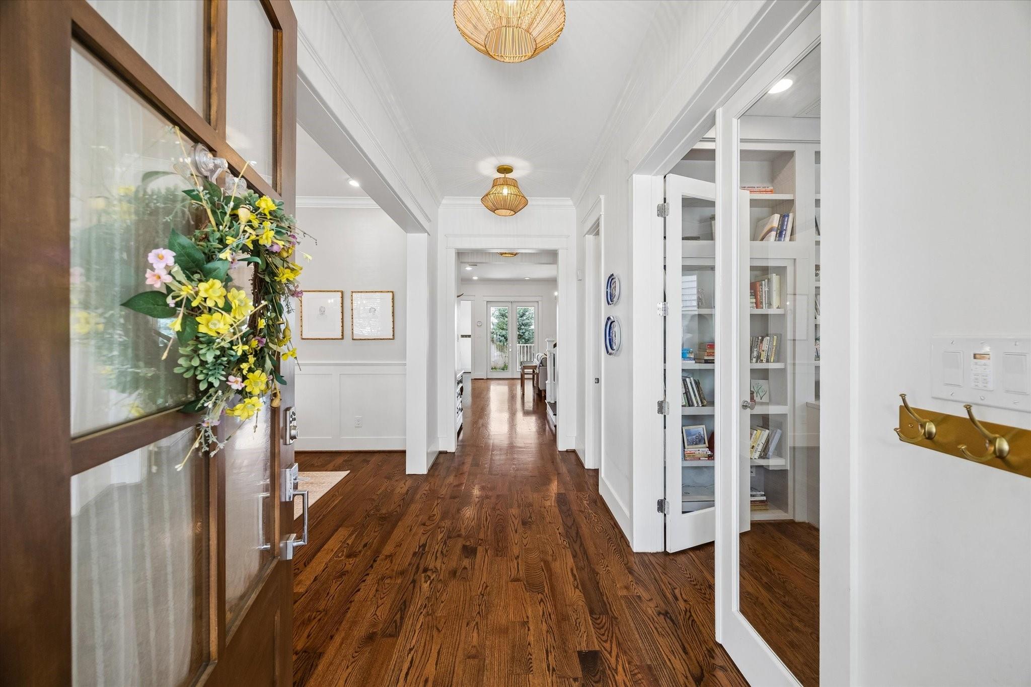 716 E 18th Street