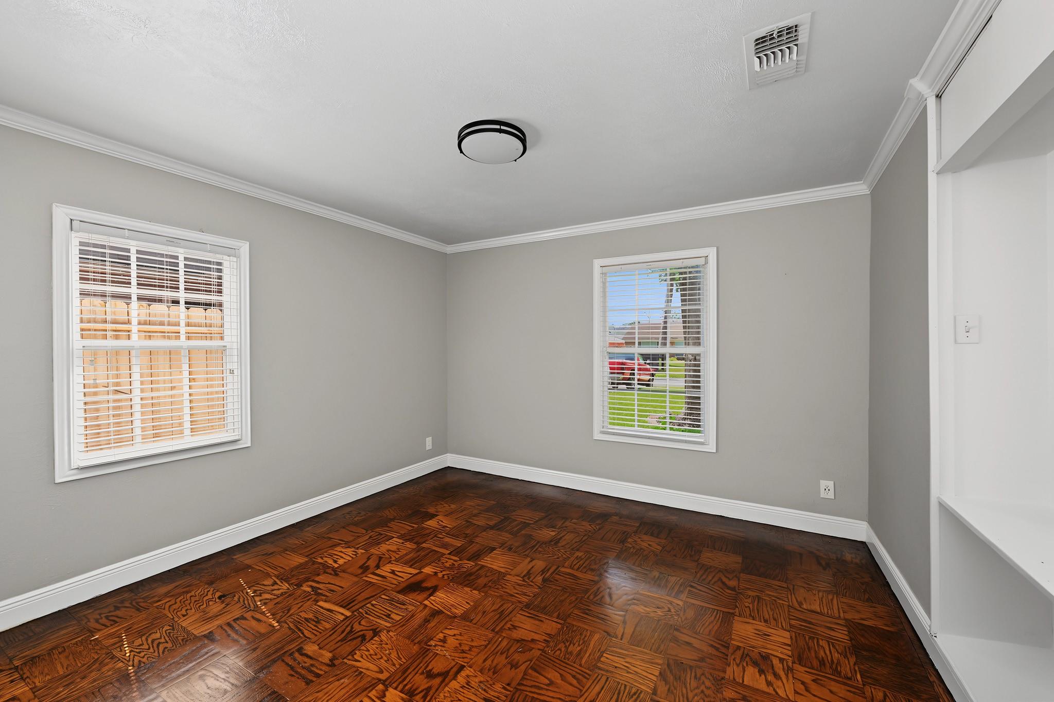 5202 Nina Lee Lane