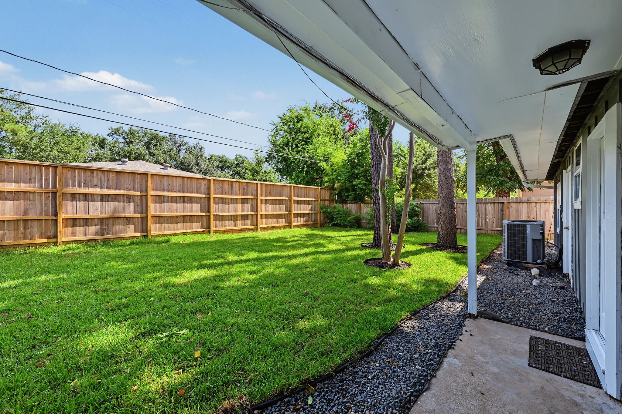 5202 Nina Lee Lane