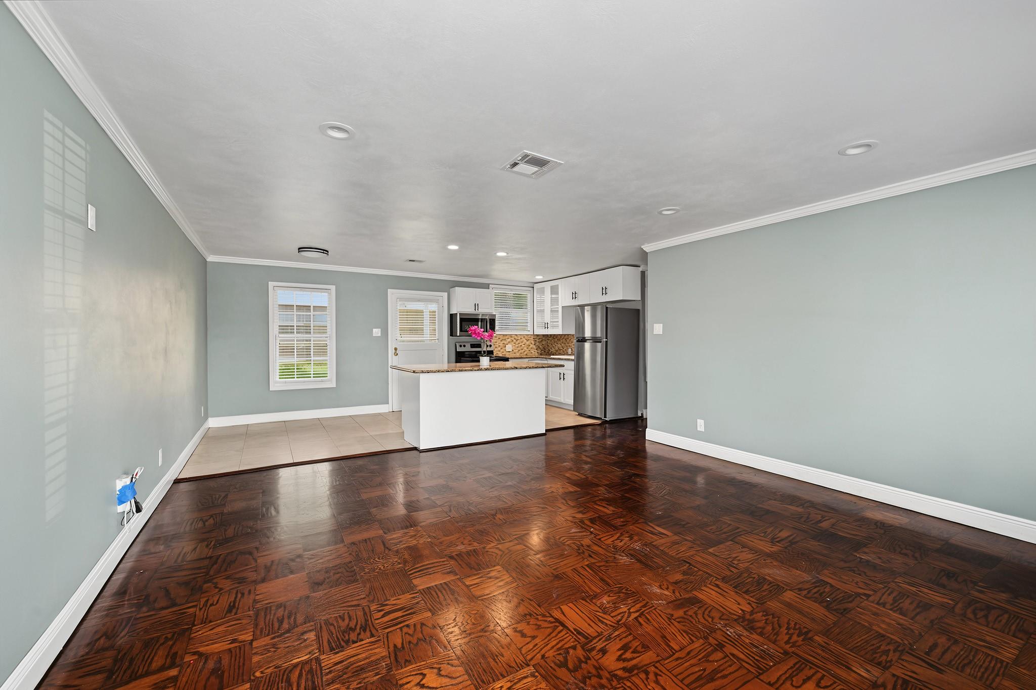 5202 Nina Lee Lane