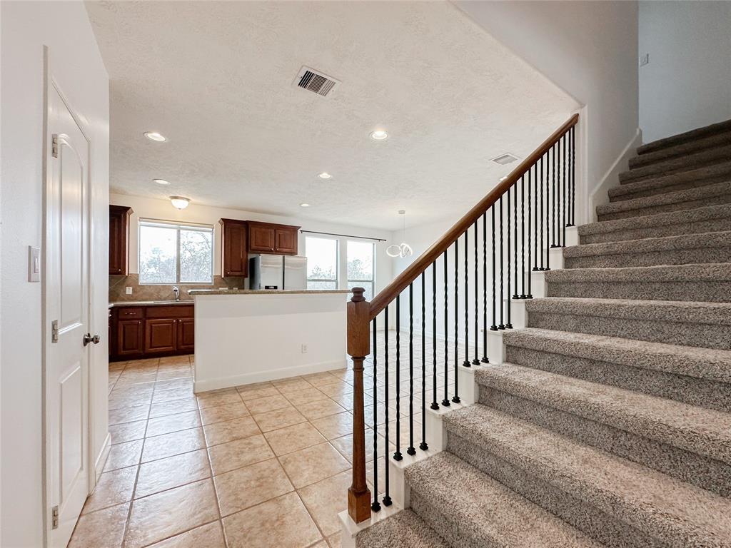 1727 Stacy Crest