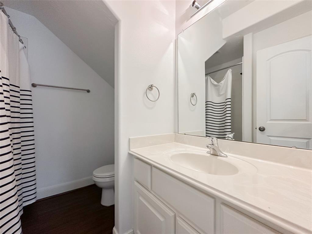 1727 Stacy Crest