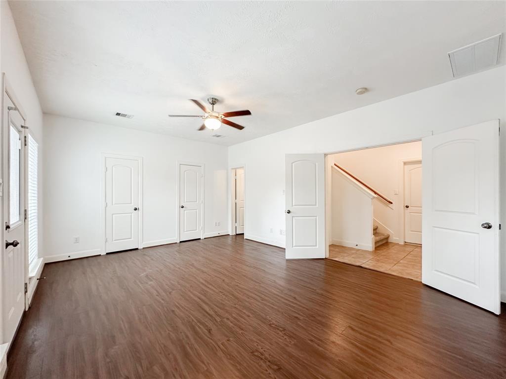 1727 Stacy Crest