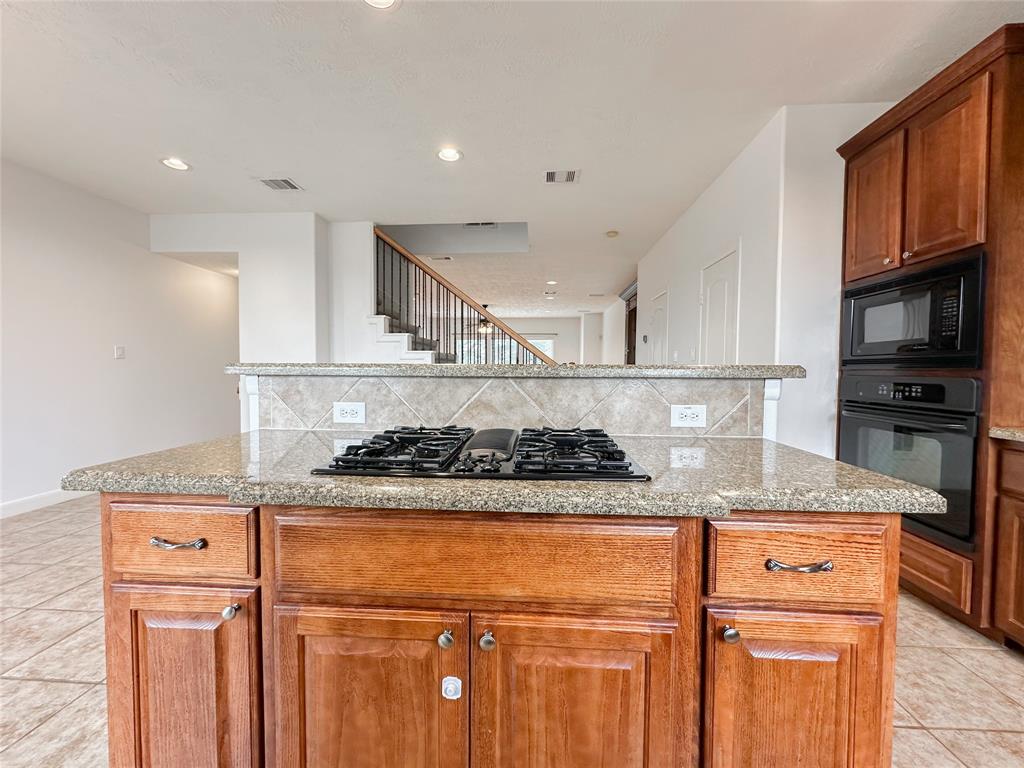 1727 Stacy Crest