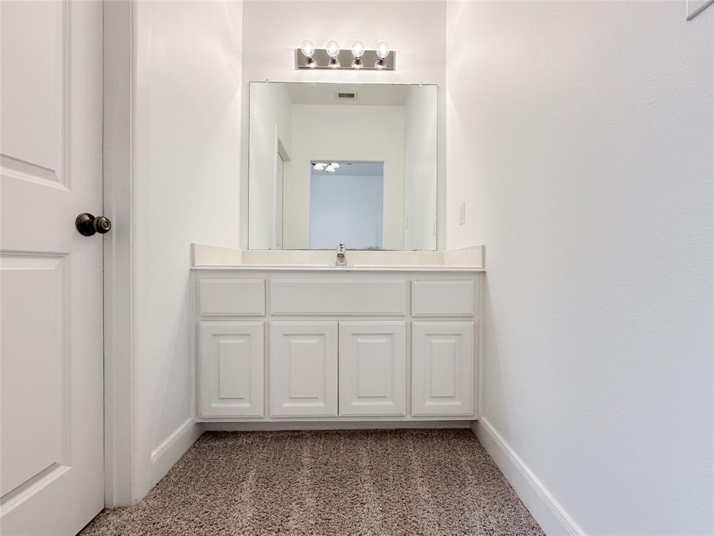 1727 Stacy Crest